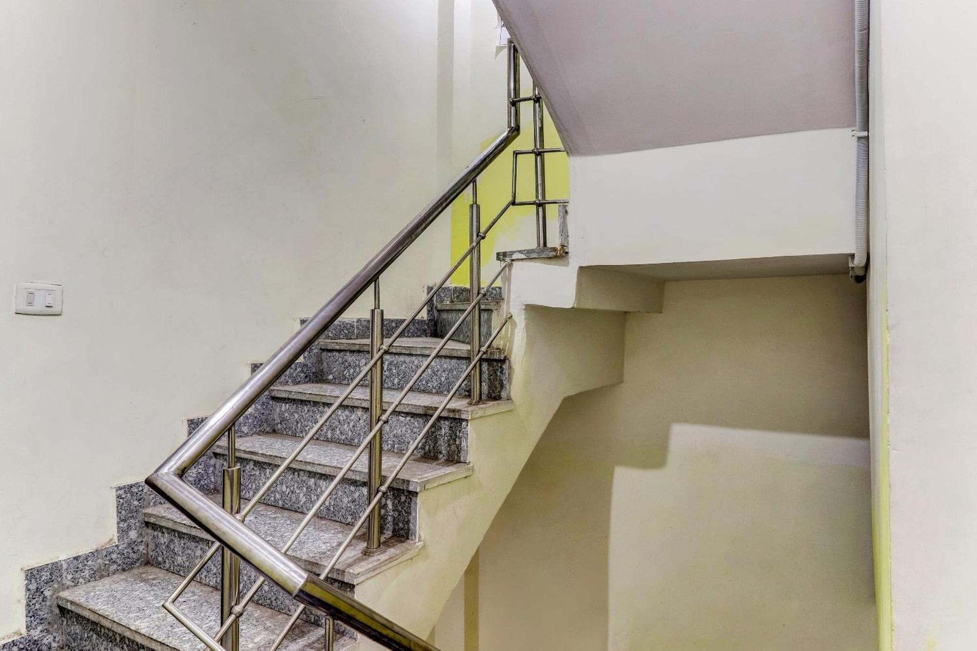 Hotel O Cozy Stay 델리 외부 사진
